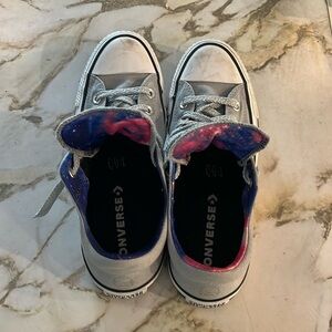 Converse Madison size 9 - one of a kind!! Arrested development !